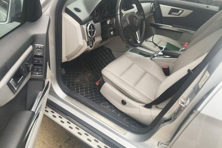 Used Mercedes-Benz GLK-Class 2013 GLK 300 4MATIC Fashion Model Driver Seat