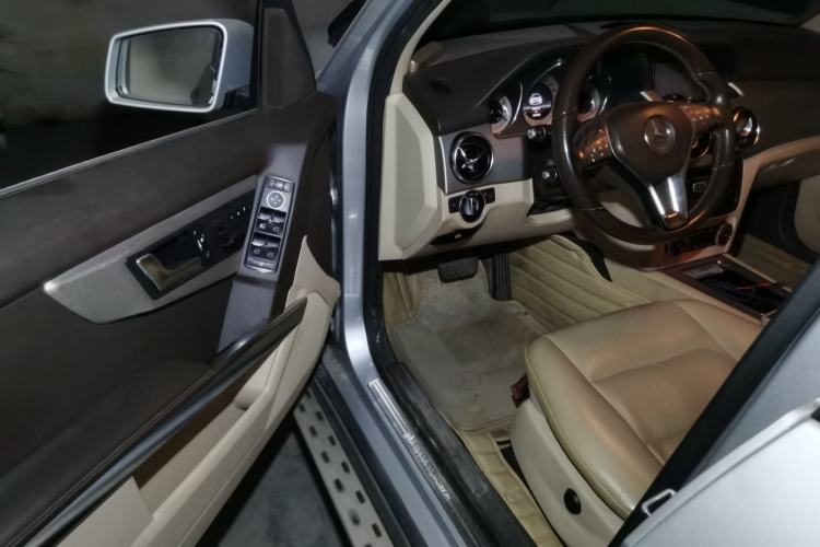 Used Mercedes-Benz GLK-Class 2013 GLK 300 4MATIC Dynamic Edition Driver Seat