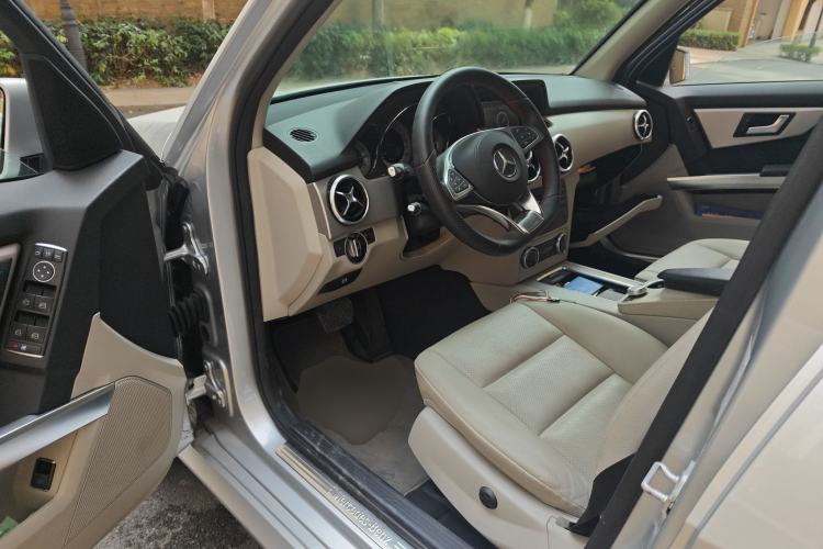 Used Mercedes-Benz GLK-Class 2013 GLK 300 4MATIC Dynamic Sunroof Model Driver Seat