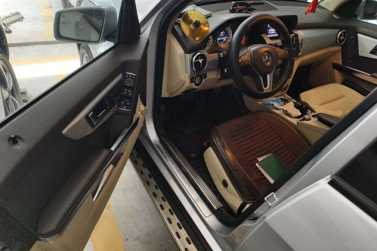 Used Mercedes-Benz GLK-Class 2013 GLK 300 4MATIC Dynamic Edition Driver Seat