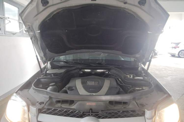 Used Mercedes-Benz GLK-Class 2013 GLK 300 4MATIC Dynamic Edition Engine Bay