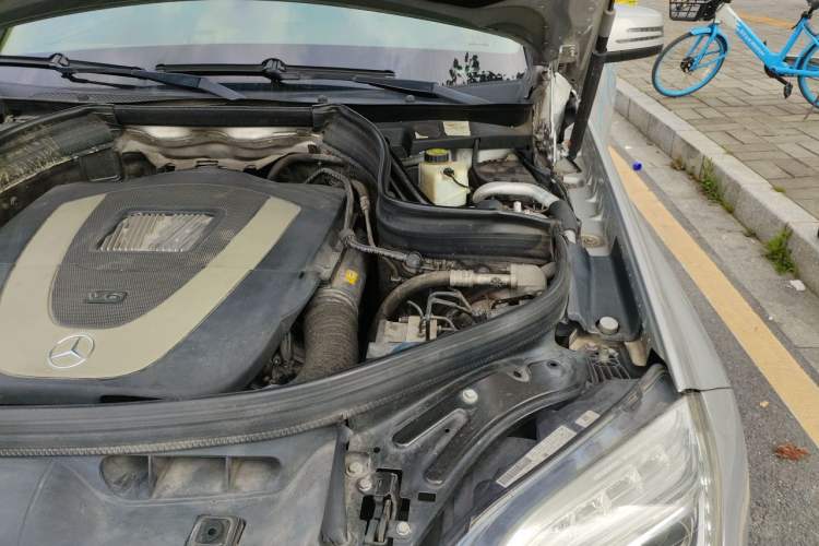 Used Mercedes-Benz GLK-Class 2013 GLK 300 4MATIC Fashion Model Engine Bay Left