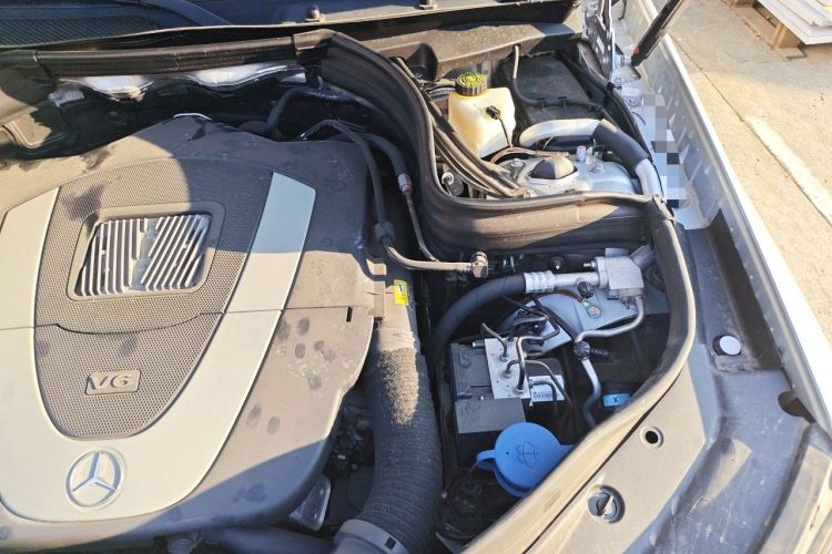 Used Mercedes-Benz GLK-Class 2013 GLK 300 4MATIC Dynamic Sunroof Model Engine Bay Left