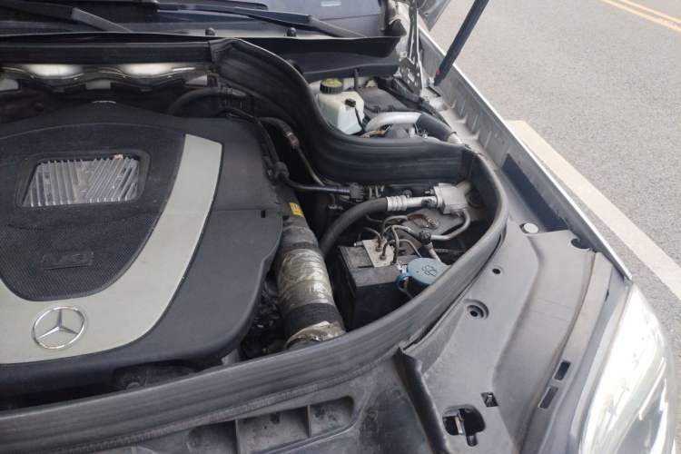 Used Mercedes-Benz GLK-Class 2013 GLK 300 4MATIC Fashion Model Engine Bay Left