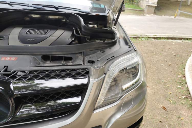 Used Mercedes-Benz GLK-Class 2013 GLK 300 4MATIC Luxury Model Engine Bay Left