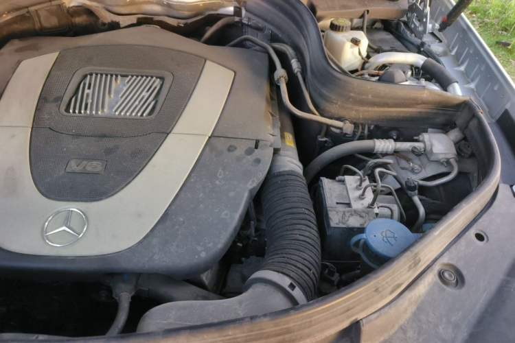 Used Mercedes-Benz GLK-Class 2013 GLK 300 4MATIC Fashion Model Engine Bay Left