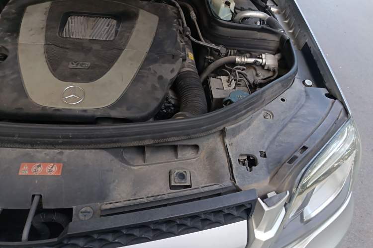 Used Mercedes-Benz GLK-Class 2013 GLK 300 4MATIC Dynamic Edition Engine Bay Left