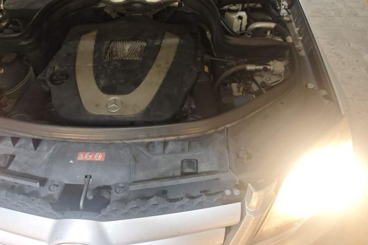 Used Mercedes-Benz GLK-Class 2013 GLK 300 4MATIC Dynamic Edition Engine Bay Left