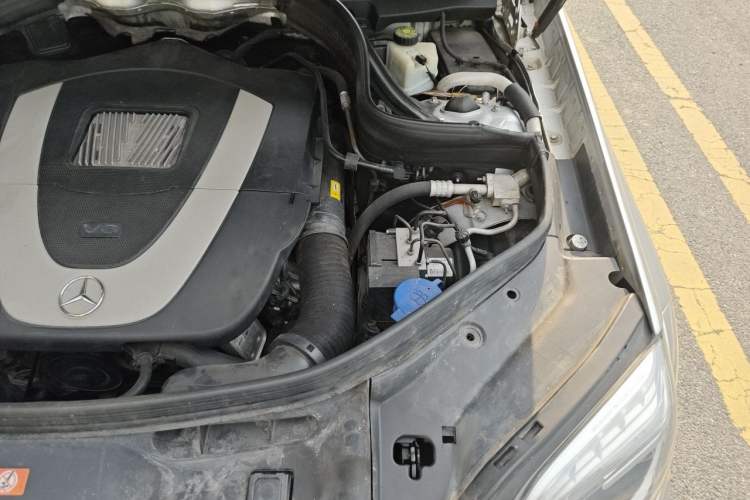 Used Mercedes-Benz GLK-Class 2013 GLK 300 4MATIC Fashion Model Engine Bay Left