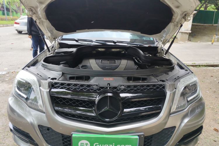 Used Mercedes-Benz GLK-Class 2013 GLK 300 4MATIC Luxury Model Engine Bay