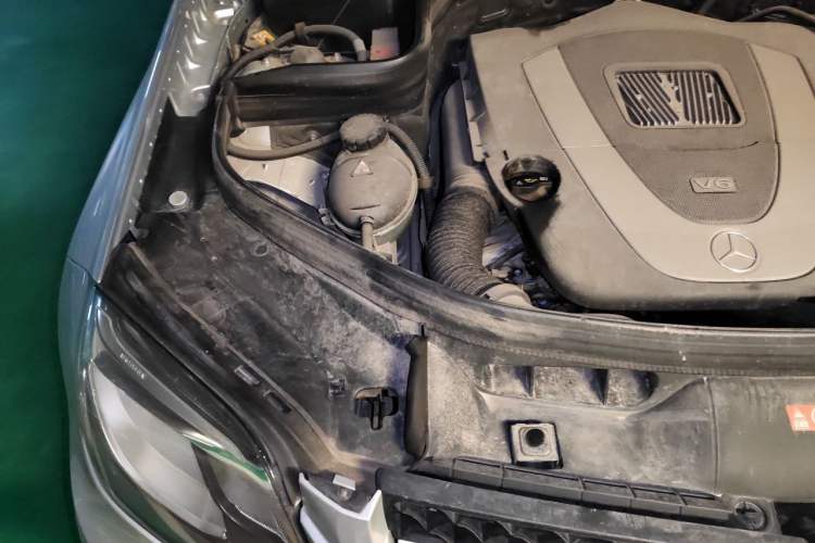 Used Mercedes-Benz GLK-Class 2013 GLK 300 4MATIC Dynamic Edition Engine Bay Right
