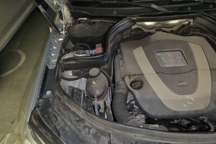 Used Mercedes-Benz GLK-Class 2013 GLK 300 4MATIC Dynamic Edition Engine Bay Right