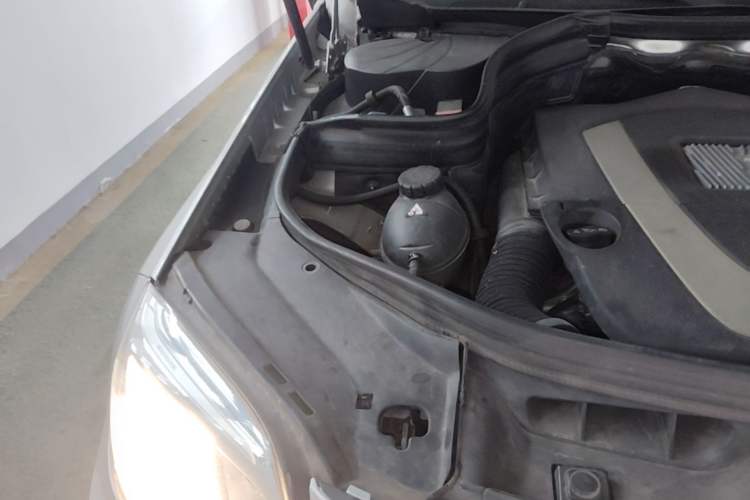 Used Mercedes-Benz GLK-Class 2013 GLK 300 4MATIC Dynamic Edition Engine Bay Right