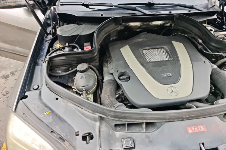 Used Mercedes-Benz GLK-Class 2013 GLK 300 4MATIC Fashion Model Engine Bay Right
