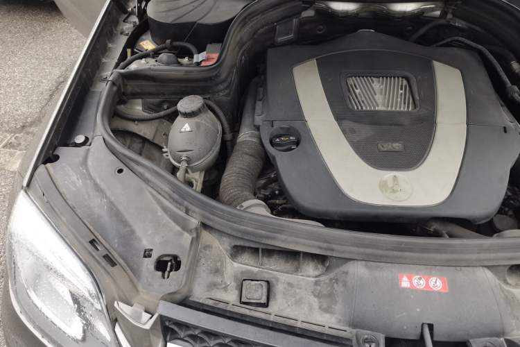 Used Mercedes-Benz GLK-Class 2013 GLK 300 4MATIC Dynamic Edition Engine Bay Right