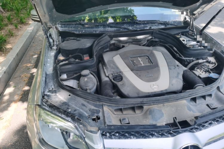 Used Mercedes-Benz GLK-Class 2013 GLK 300 4MATIC Dynamic Sunroof Model Engine Bay Right