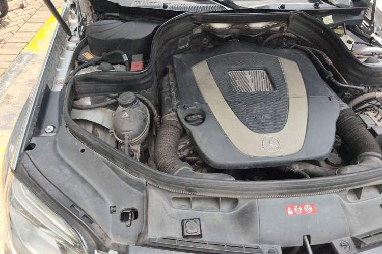 Used Mercedes-Benz GLK-Class 2013 GLK 300 4MATIC Dynamic Edition Engine Bay Right