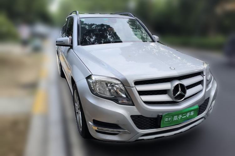 Used Mercedes-Benz GLK-Class 2013 Facelift GLK 300 4MATIC Fashion Edition Front Right 45 Deg