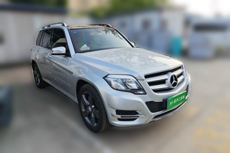 Used Mercedes-Benz GLK-Class 2013 GLK 300 4MATIC Dynamic Sunroof Model Front Right 45 Deg