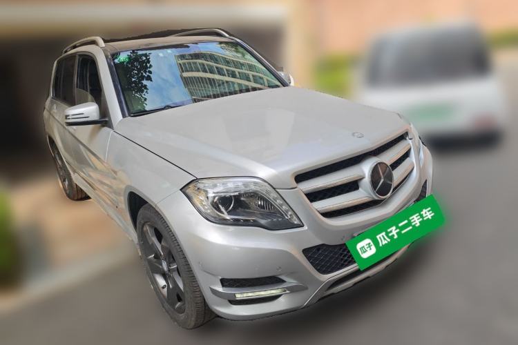 Used Mercedes-Benz GLK-Class 2013 GLK 300 4MATIC Dynamic Sunroof Model Front Right 45 Deg