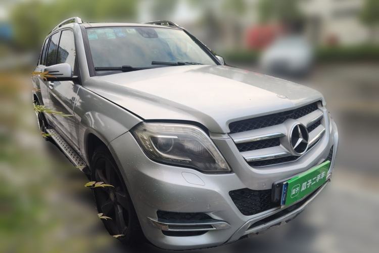 Used Mercedes-Benz GLK-Class 2013 Facelift GLK 300 4MATIC Fashion Edition Front Right 45 Deg