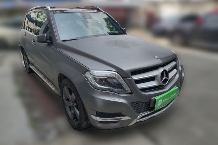 Used Mercedes-Benz GLK-Class 2013 GLK 300 4MATIC Luxury Model Front Right 45 Deg