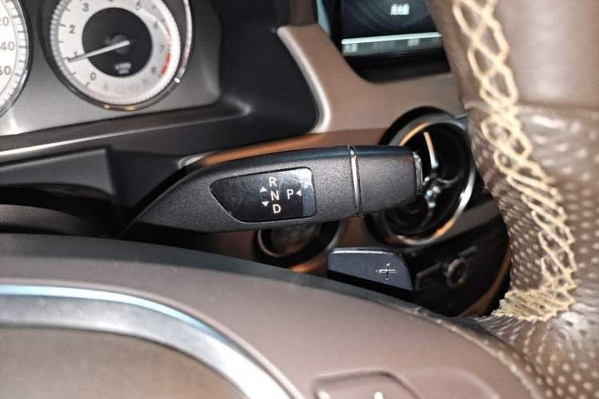 Used Mercedes-Benz GLK-Class 2013 GLK 300 4MATIC Dynamic Sunroof Model Gear Lever