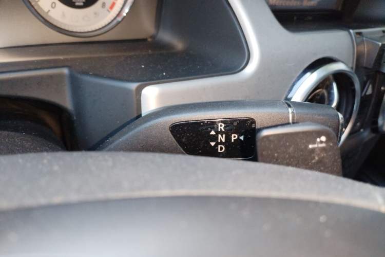 Used Mercedes-Benz GLK-Class 2013 GLK 300 4MATIC Fashion Model Gear Lever