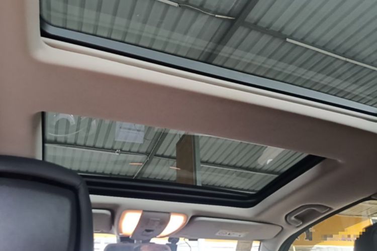 Used Mercedes-Benz GLK-Class 2013 GLK 300 4MATIC Dynamic Sunroof Model Headliner