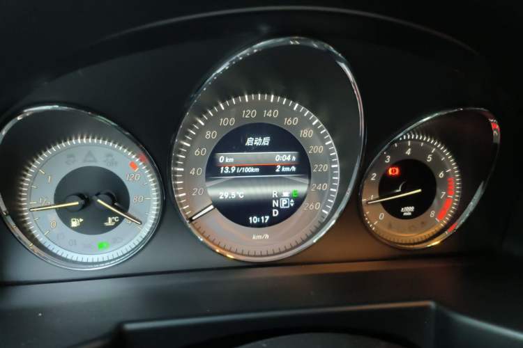 Used Mercedes-Benz GLK-Class 2013 Facelift GLK 300 4MATIC Fashion Edition Instrument Cluster