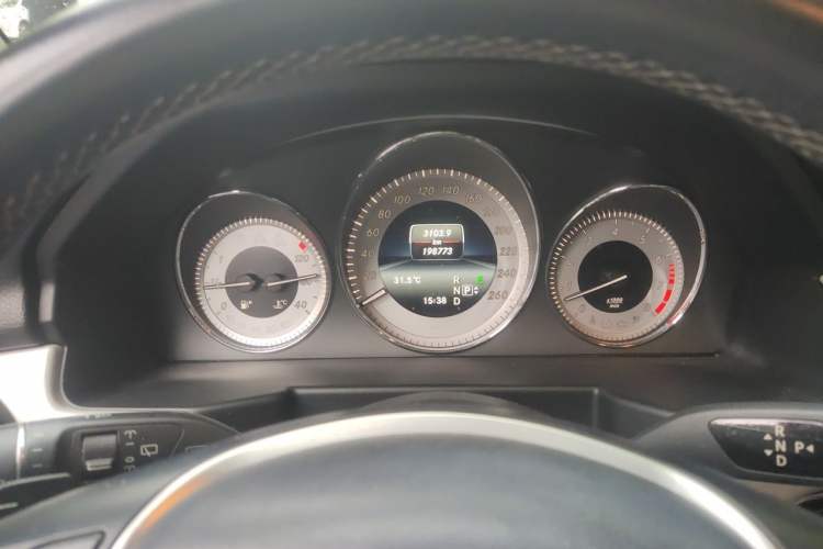 Used Mercedes-Benz GLK-Class 2013 Facelift GLK 300 4MATIC Fashion Edition Instrument Cluster