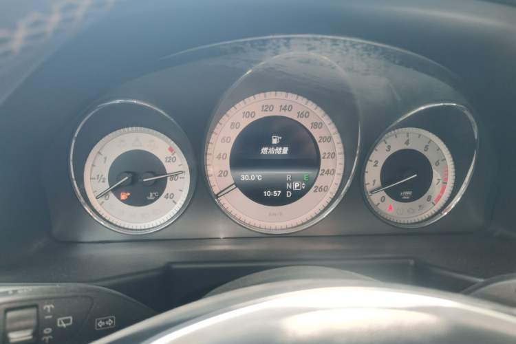 Used Mercedes-Benz GLK-Class 2013 GLK 300 4MATIC Dynamic Sunroof Model Instrument Cluster