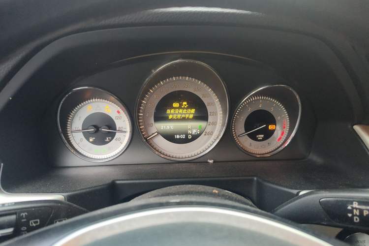 Used Mercedes-Benz GLK-Class 2013 Facelift GLK 300 4MATIC Fashion Edition Instrument Cluster