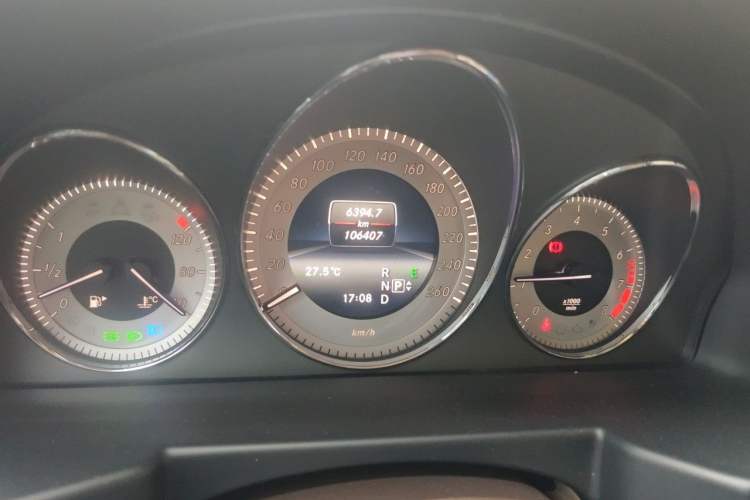 Used Mercedes-Benz GLK-Class 2013 GLK 300 4MATIC Dynamic Sunroof Model Instrument Cluster