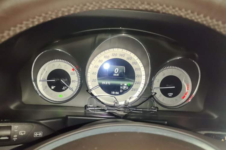 Used Mercedes-Benz GLK-Class 2013 GLK 300 4MATIC Fashion Model Instrument Cluster