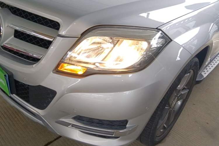 Used Mercedes-Benz GLK-Class 2013 GLK 300 4MATIC Dynamic Sunroof Model Left Front Headlight