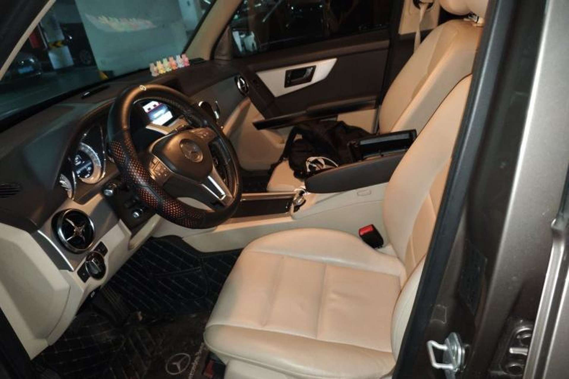 Used Mercedes-Benz GLK-Class 2013 GLK 300 4MATIC Dynamic Edition Left Front Seat