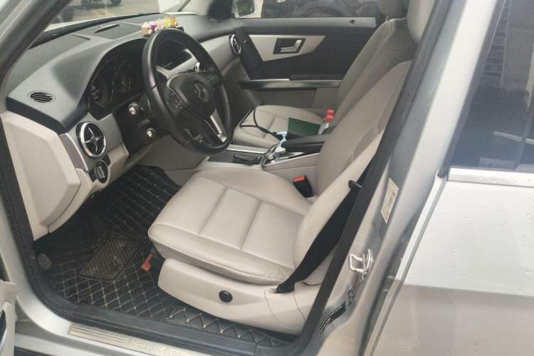 Used Mercedes-Benz GLK-Class 2013 GLK 300 4MATIC Fashion Model Left Front Seat