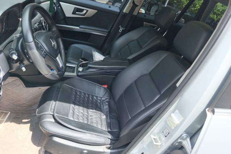 Used Mercedes-Benz GLK-Class 2013 GLK 300 4MATIC Dynamic Edition Left Front Seat