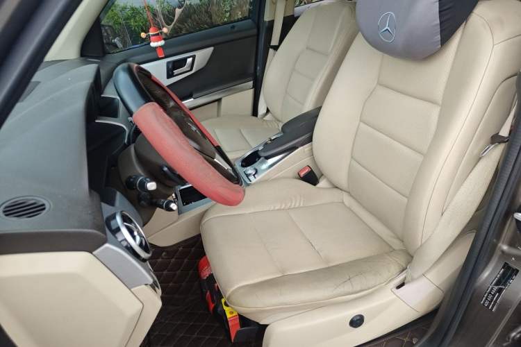 Used Mercedes-Benz GLK-Class 2013 GLK 300 4MATIC Dynamic Edition Left Front Seat