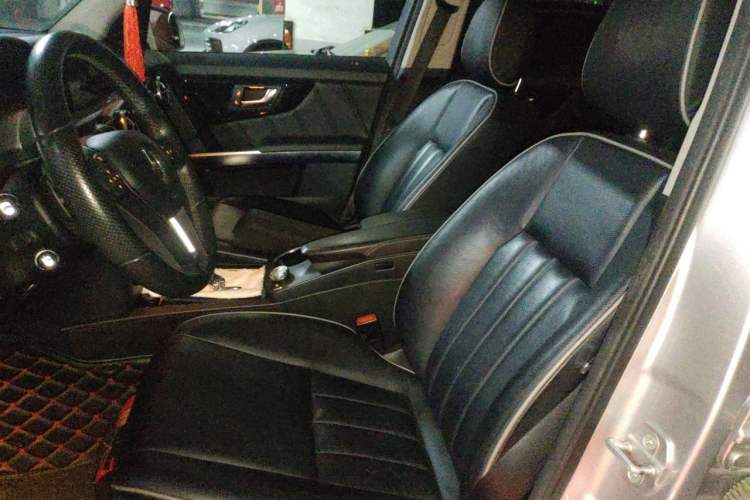 Used Mercedes-Benz GLK-Class 2013 GLK 300 4MATIC Luxury Model Left Front Seat