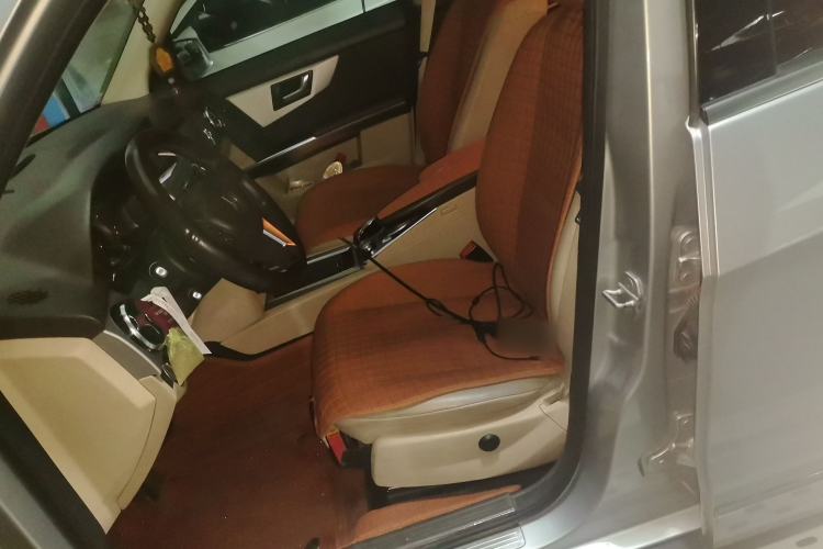 Used Mercedes-Benz GLK-Class 2013 GLK 300 4MATIC Fashion Model Left Front Seat