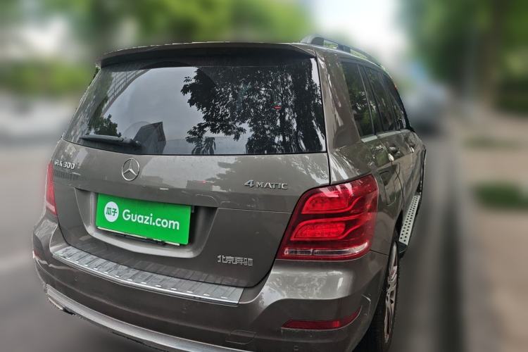 Used Mercedes-Benz GLK-Class 2013 GLK 300 4MATIC Fashion Model Rear Right 45 Deg