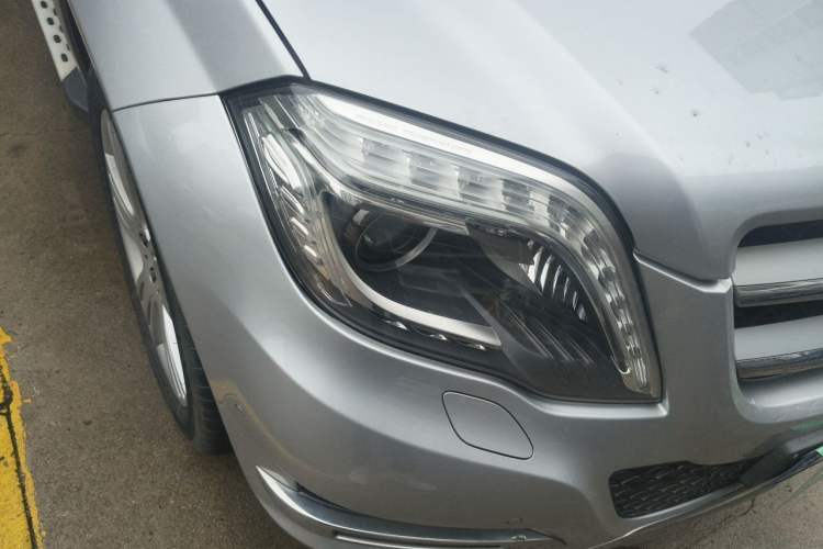 Used Mercedes-Benz GLK-Class 2013 GLK 300 4MATIC Fashion Model Right Front Headlight