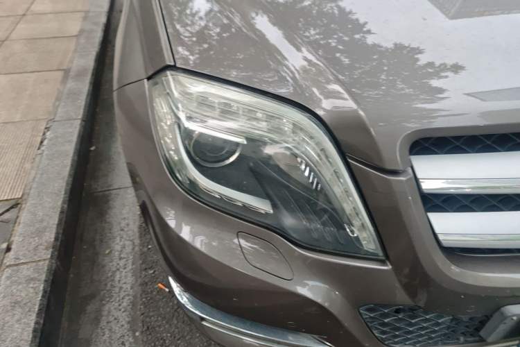 Used Mercedes-Benz GLK-Class 2013 GLK 300 4MATIC Fashion Model Right Front Headlight