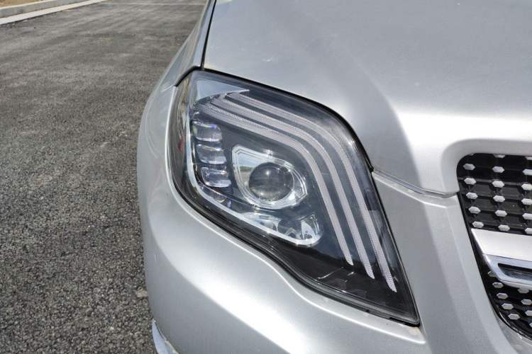 Used Mercedes-Benz GLK-Class 2013 GLK 300 4MATIC Dynamic Edition Right Front Headlight