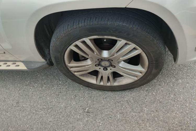 Used Mercedes-Benz GLK-Class 2013 GLK 300 4MATIC Fashion Model Right Front Wheel Hub