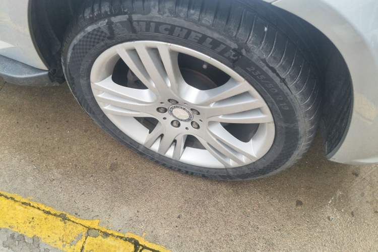 Used Mercedes-Benz GLK-Class 2013 GLK 300 4MATIC Fashion Model Right Front Wheel Hub