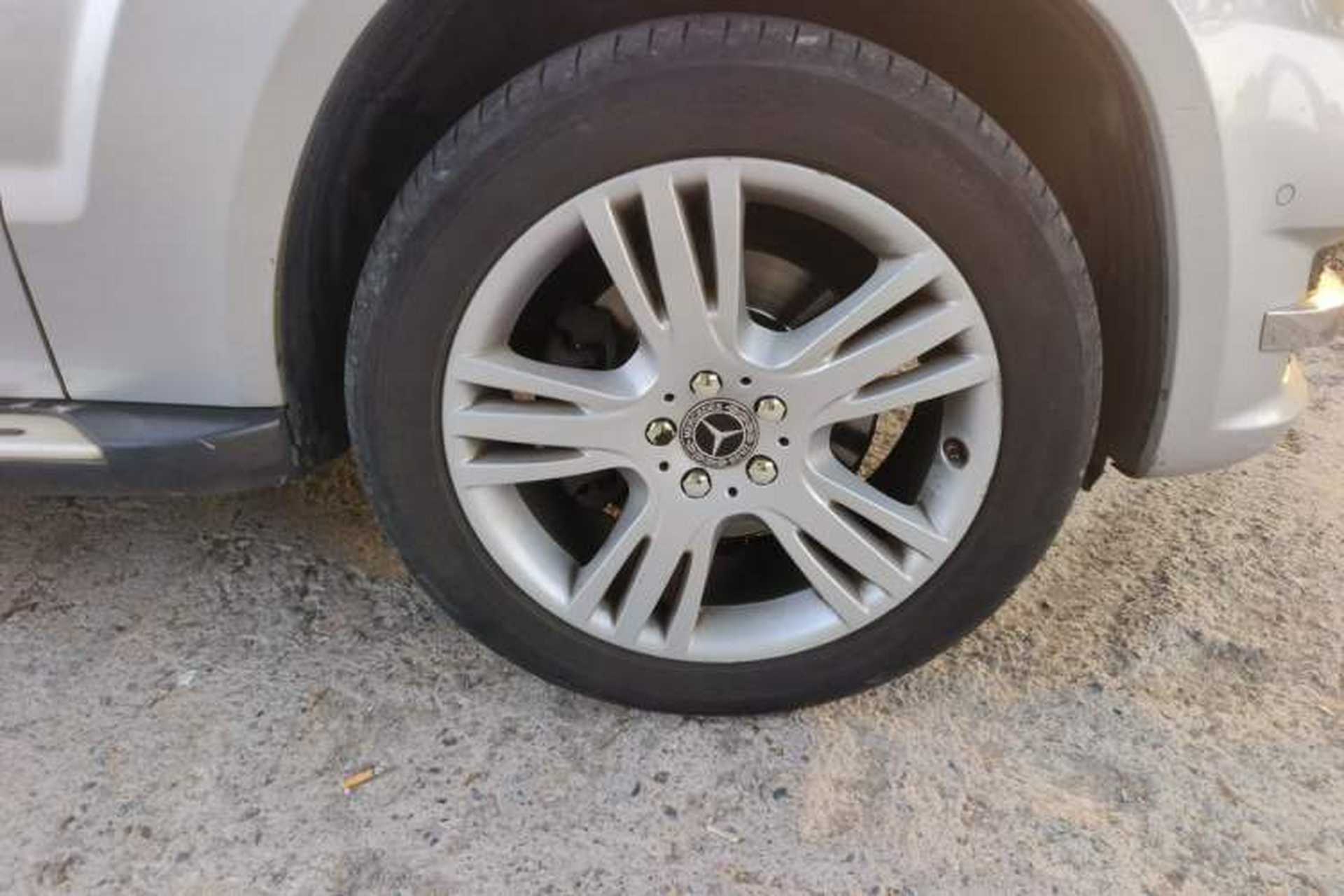 Used Mercedes-Benz GLK-Class 2013 GLK 300 4MATIC Fashion Model Right Front Wheel Hub