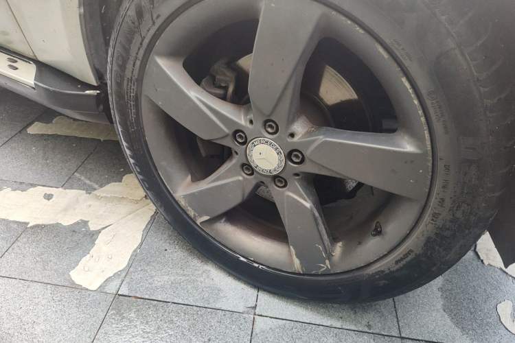 Used Mercedes-Benz GLK-Class 2013 Facelift GLK 300 4MATIC Fashion Edition Right Front Wheel Hub
